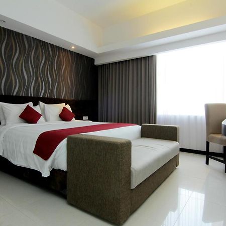 The Sun Hotel Madiun Ngoại thất bức ảnh