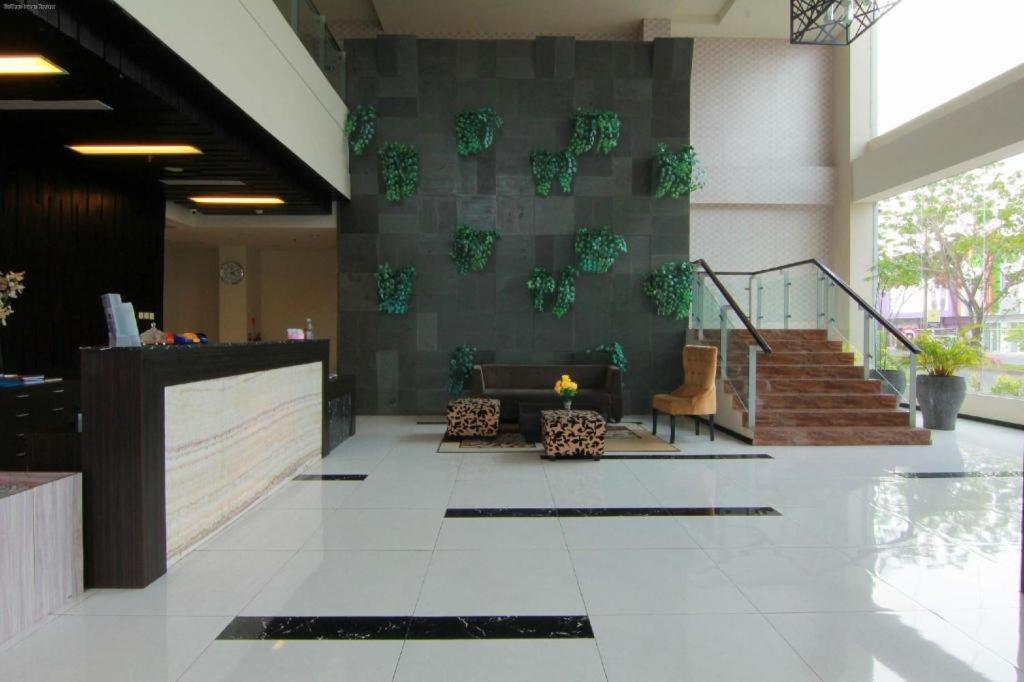 The Sun Hotel Madiun Ngoại thất bức ảnh