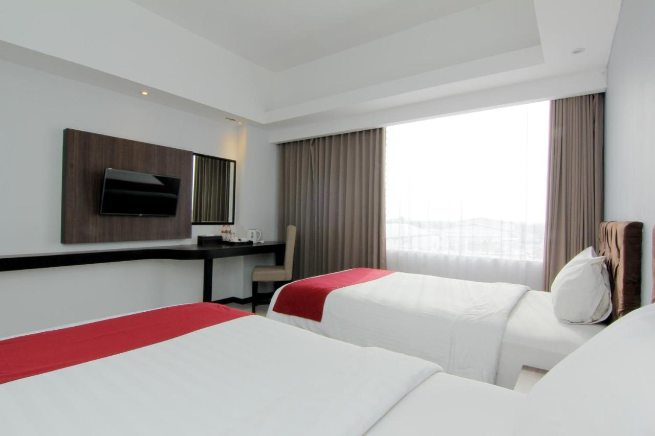 The Sun Hotel Madiun Ngoại thất bức ảnh