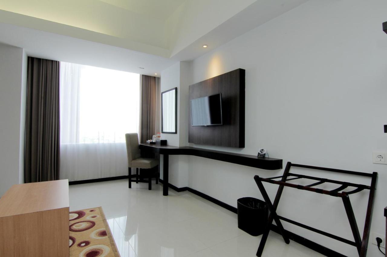 The Sun Hotel Madiun Ngoại thất bức ảnh