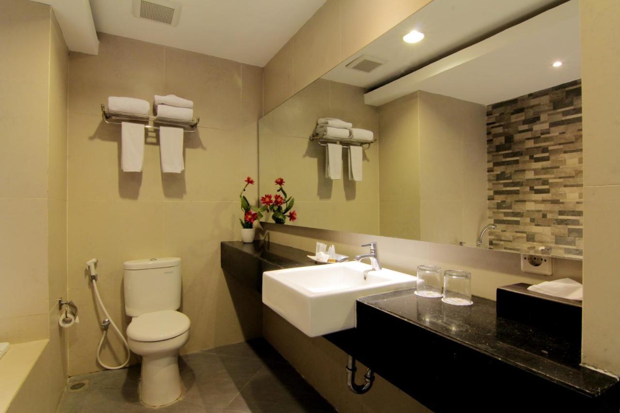 The Sun Hotel Madiun Ngoại thất bức ảnh